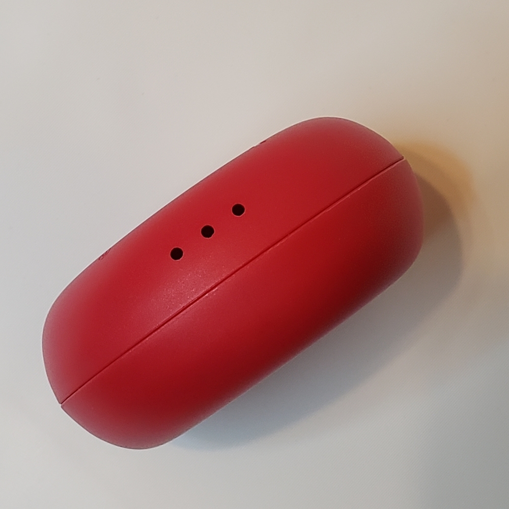 Tupperware Red Round Salt Shaker - Picture 8 of 13